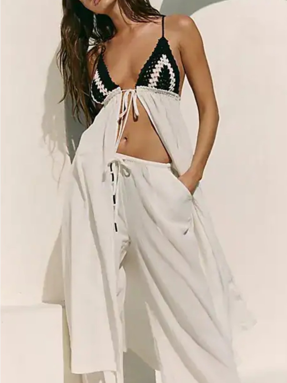 FP Women’s Black & White Crochet Bikini Top with White Cover-Up NWT S retail 118
